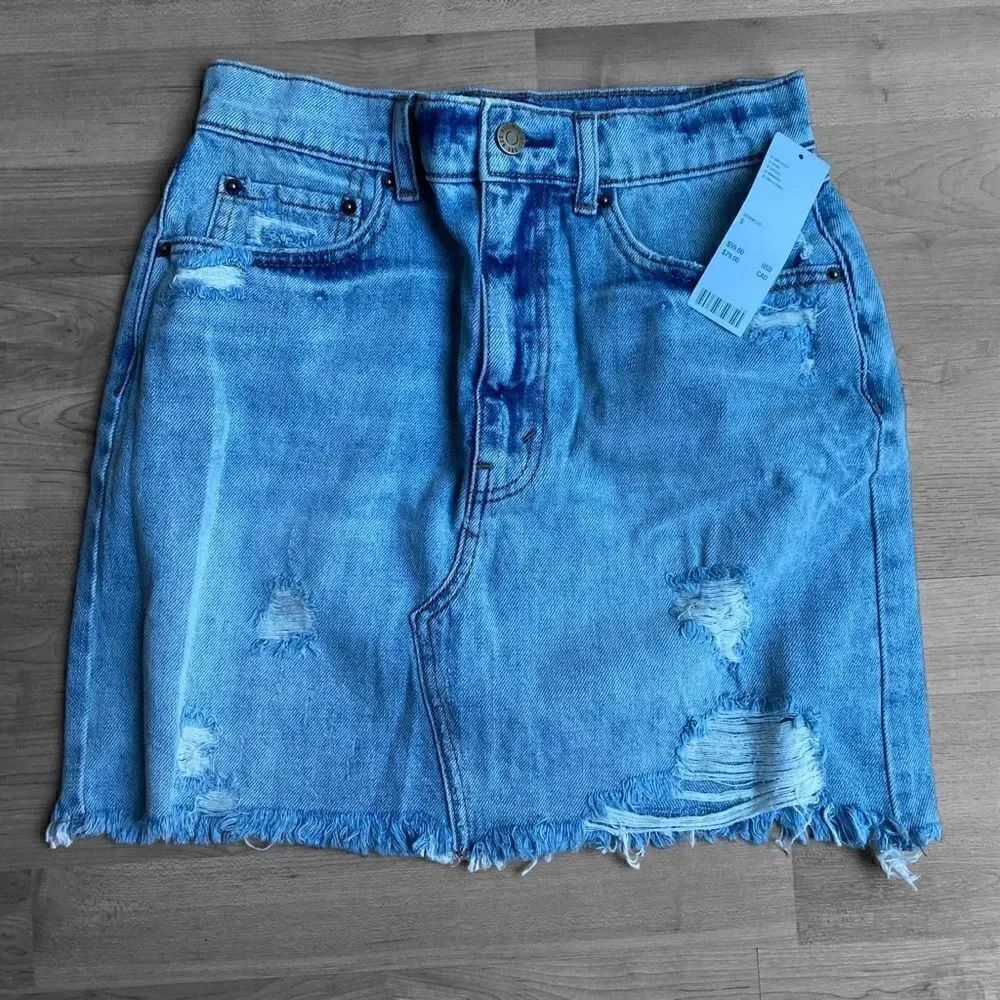 Urban Outfitters BDG Denim Jeans Mini Skirt NWT Size Small Petite